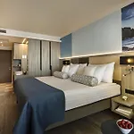 Hotel Valamar Carolina & 4*
