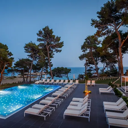 Valamar Carolina & Szálloda 4*