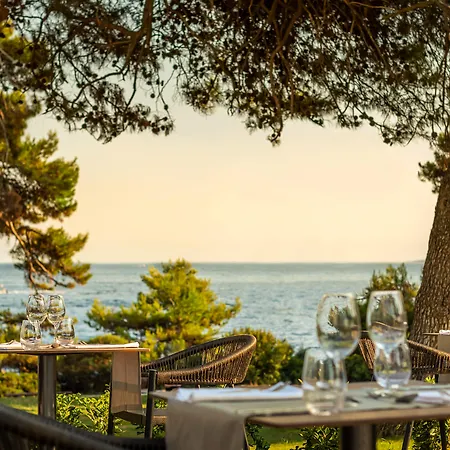 Valamar Carolina & Szálloda