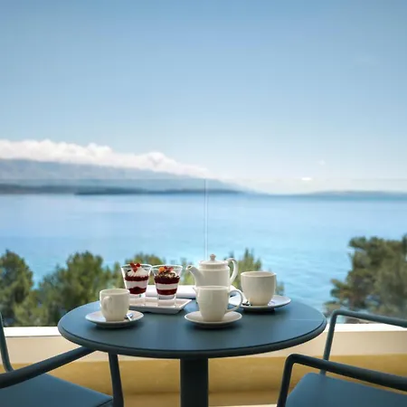 Valamar Carolina & 4* Kampor