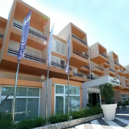 Szálloda Valamar Carolina &