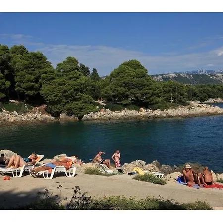 Valamar Carolina & Kampor