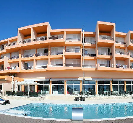 Szálloda Valamar Carolina &