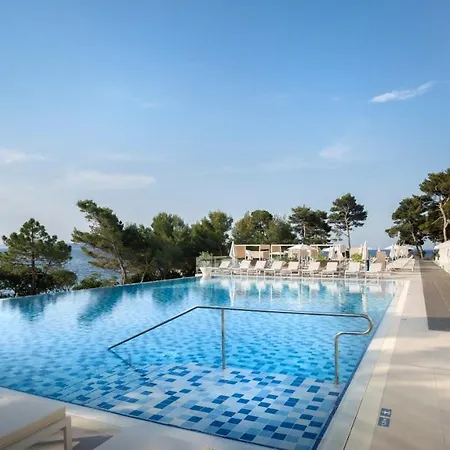 Valamar Carolina & Kampor