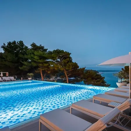 Szálloda Valamar Carolina &
