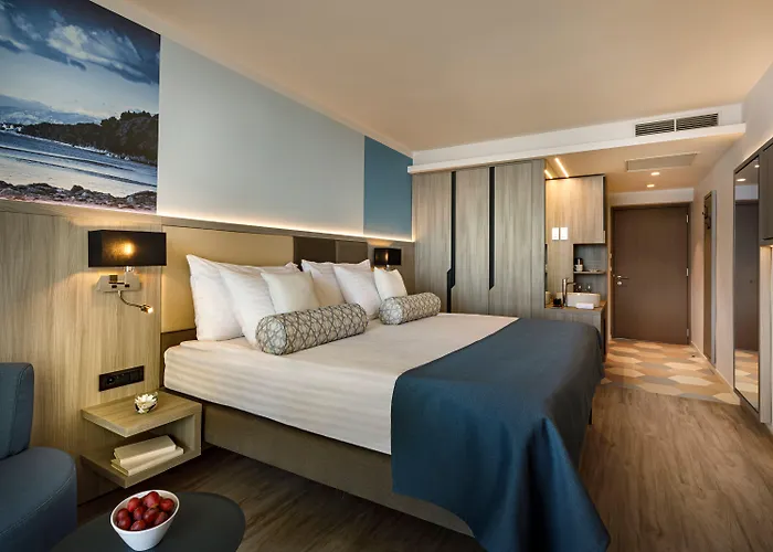 Valamar Carolina & فندق 4*