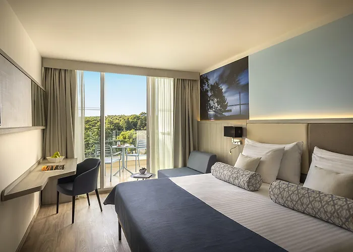 فندق Valamar Carolina & Kampor