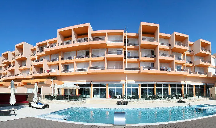 فندق Valamar Carolina &