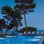 Hotell Valamar Carolina &
