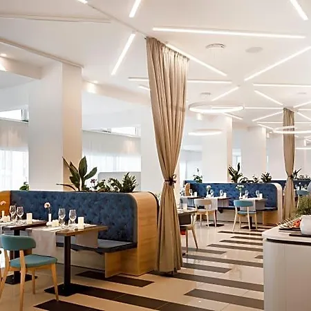 Valamar Carolina & Szálloda Kampor