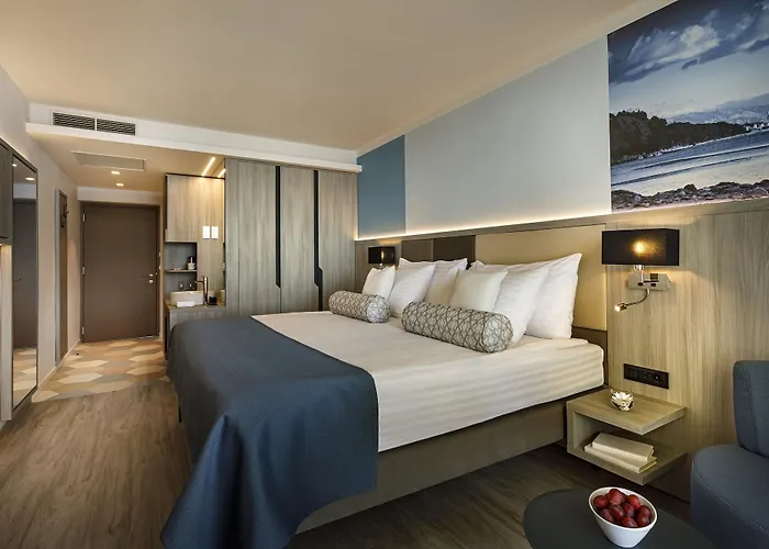 מלון Valamar Carolina & 4*