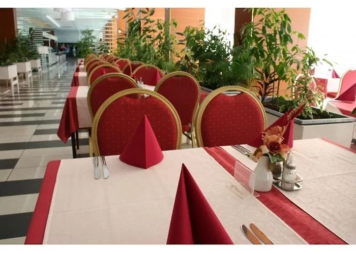 מלון Valamar Carolina & 4*