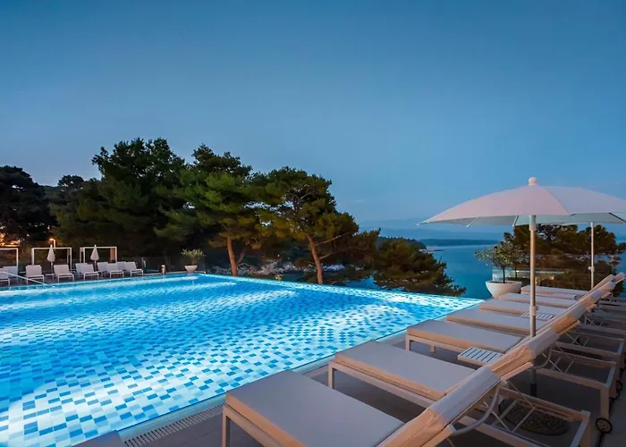 מלון Valamar Carolina &